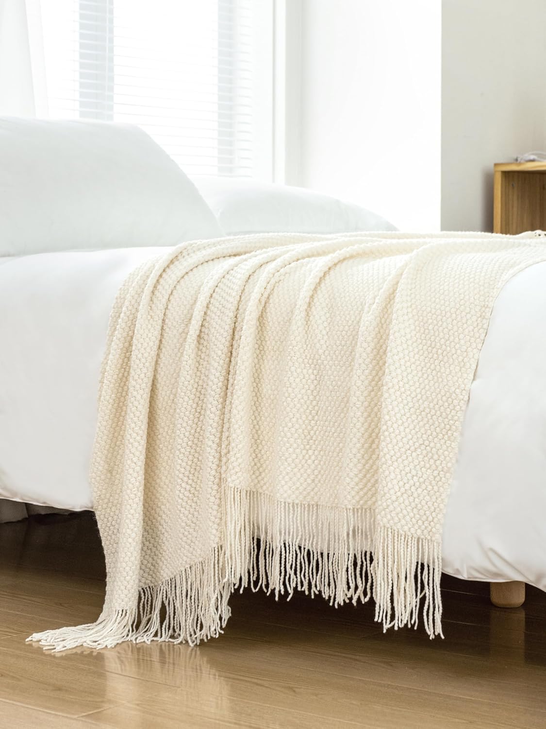 Micro Plush Knitted Woven Throw Blanket - Snow