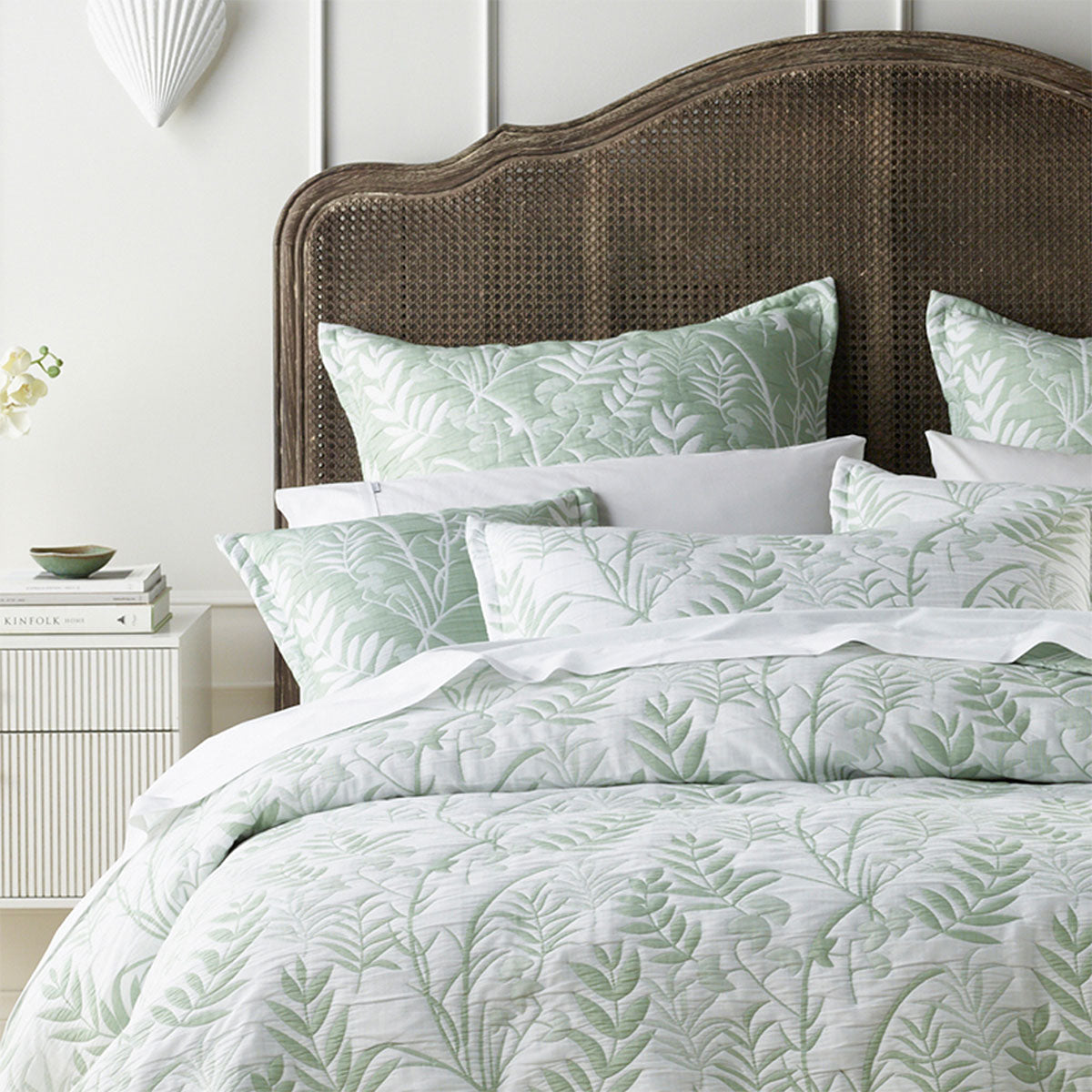 Eden Sage Jacquard Bedspread Set Queen