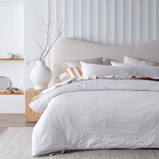 Accessorize Elma White Jacquard Quilt Cover Set - Queen