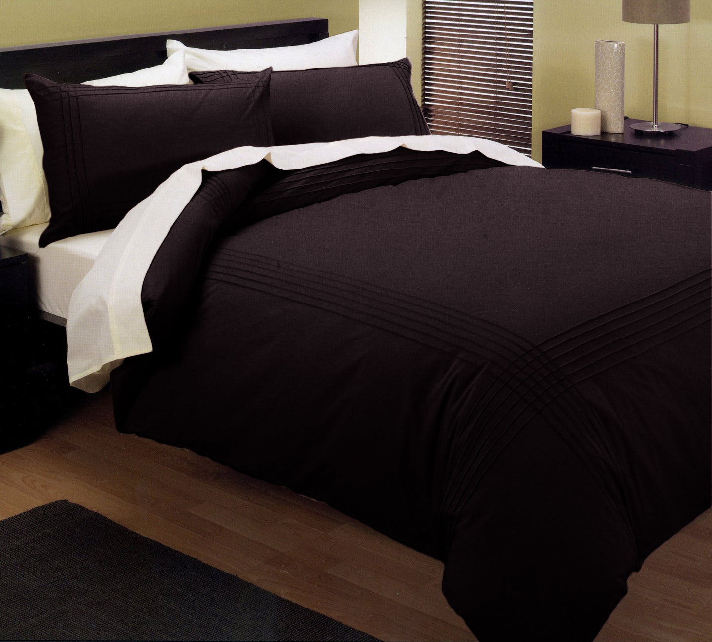 Kingtex Pintuck Quilt Cover Set King - Chocolate