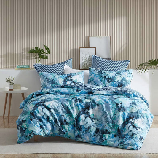 Logan and Mason Heather Blue Cotton-rich Percale Print Quilt Cover Set Super King