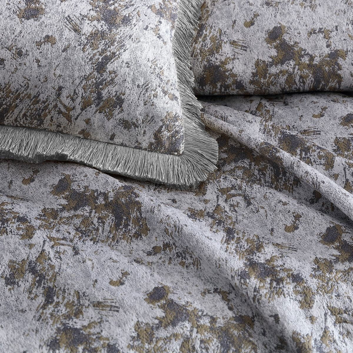 Trieste Silver Yarn-dyed Metallic Jacquard Quilt Cover Set King