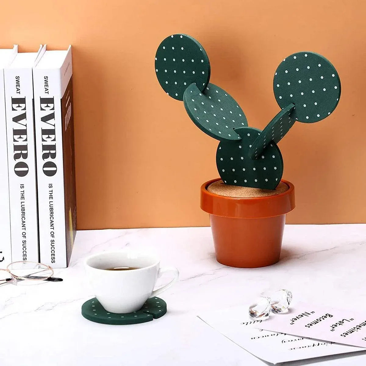 Cactus Design Heat Insulation Non Slip Coasters Set for Home Desktop Decor