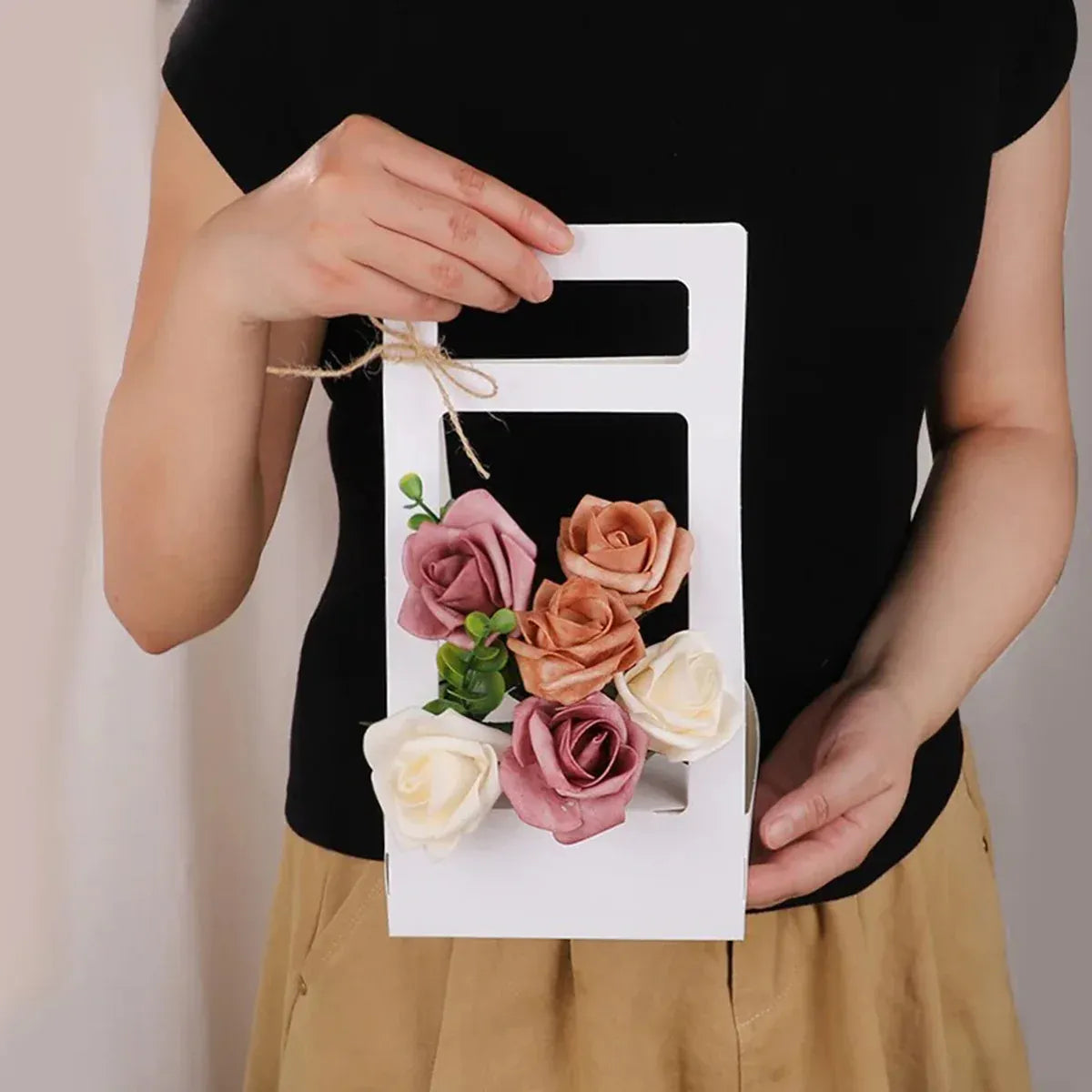30PCS Flower Gift Packaging Boxes with Handle Durable Birthday Wedding Favors - White
