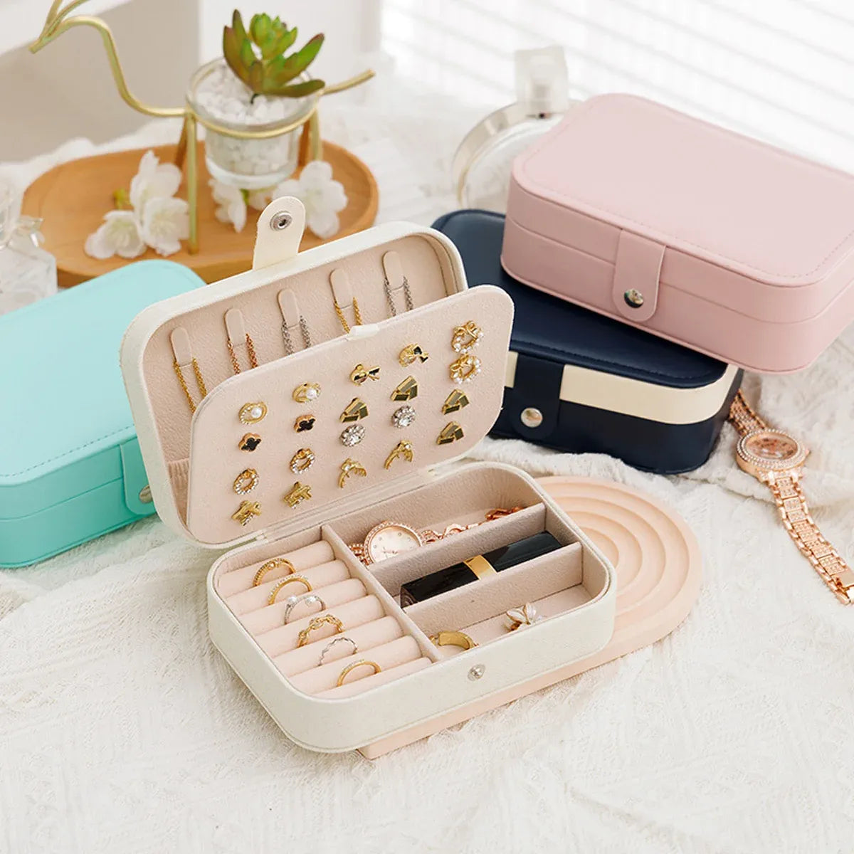 Portable Jewellery Box Travel Case Ring Earring Necklace 16 x 11.5 x 5cm - White