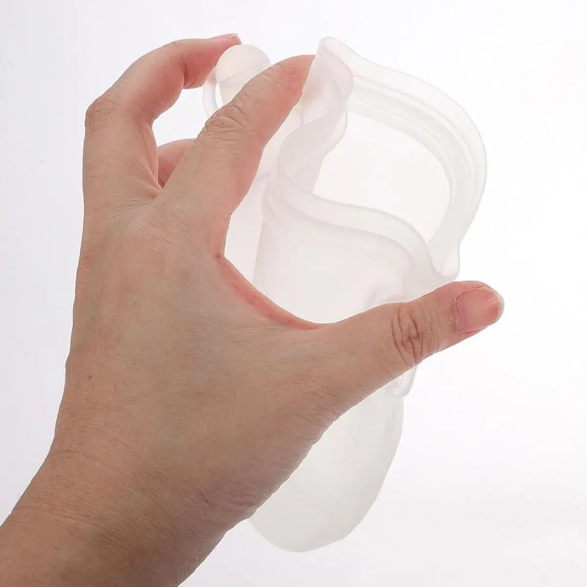 Portable Silicone Pet Outdoor Water Bottle 320ml Easy Clean for Pet Outdoor Use