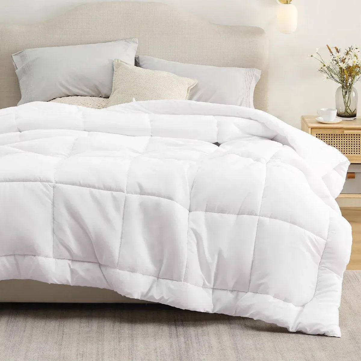 Luxury Hotel Quilt Core – Soft Microfiber Down Alternative Comforter for All Seasons - 160x210cm-Brushed