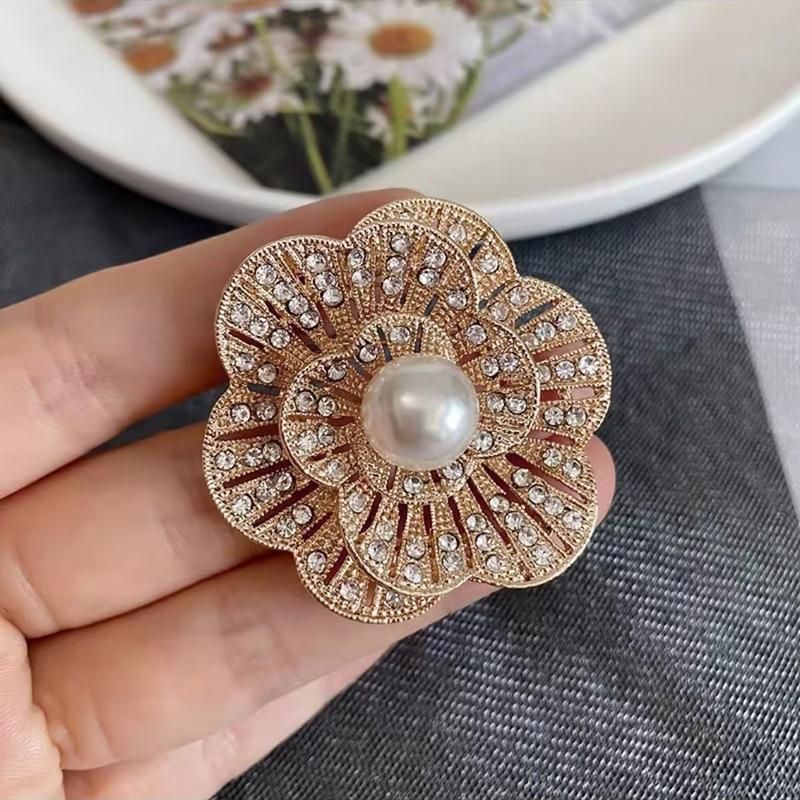 Fashion Women Crystal Simulated Pearl Brooch Pin Wedding Party Jewelry Decor - B07012