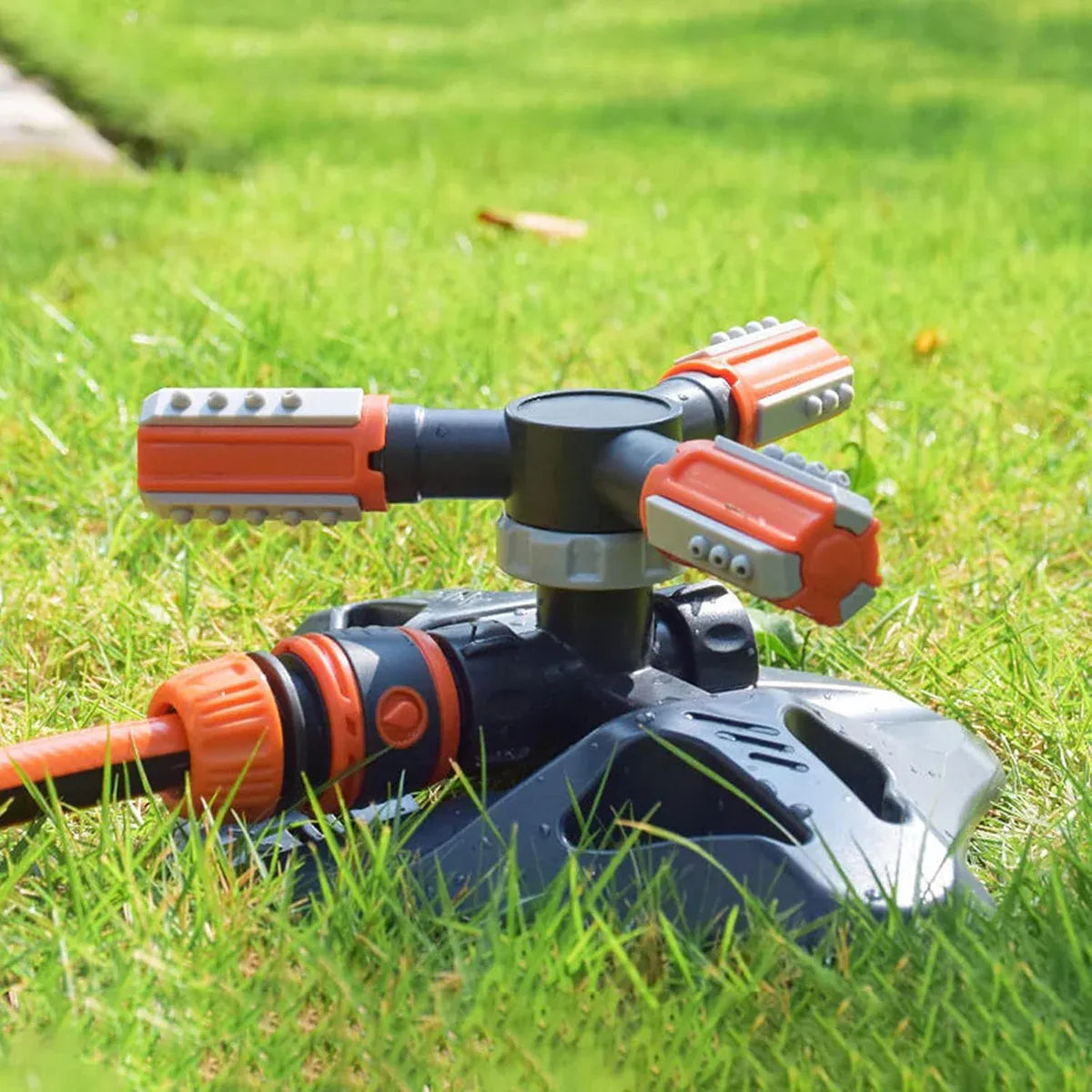 Factory Supply Multifunctional Garden Sprinkler Plastic Three-prong Sprinkler Automatic Rotating Sprinkler