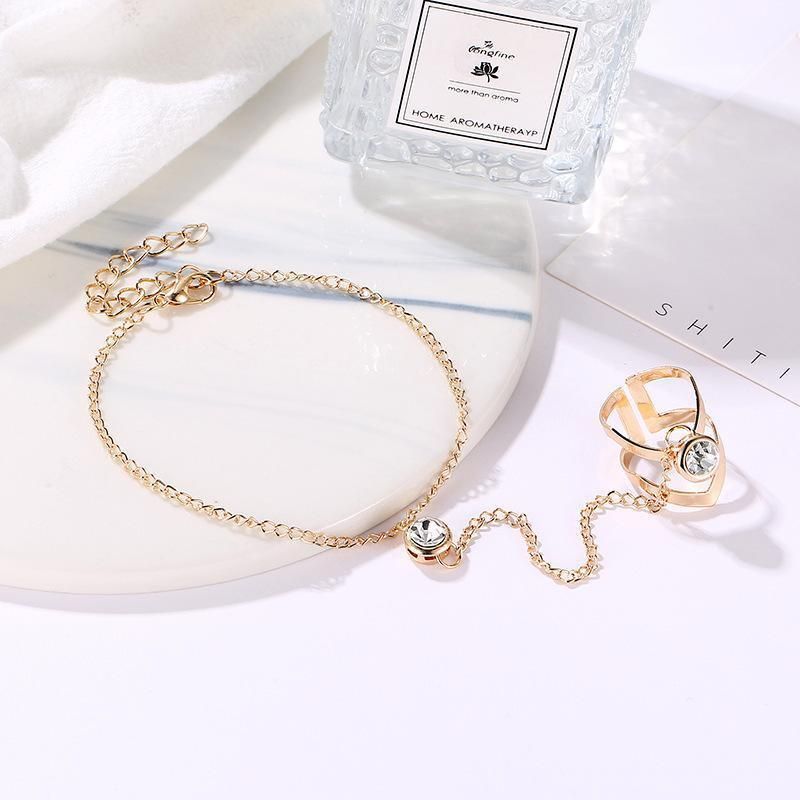 Geometric Hollow Arrow Ring Bracelet Integrated Creative Finger Chain Set Chain - Silver