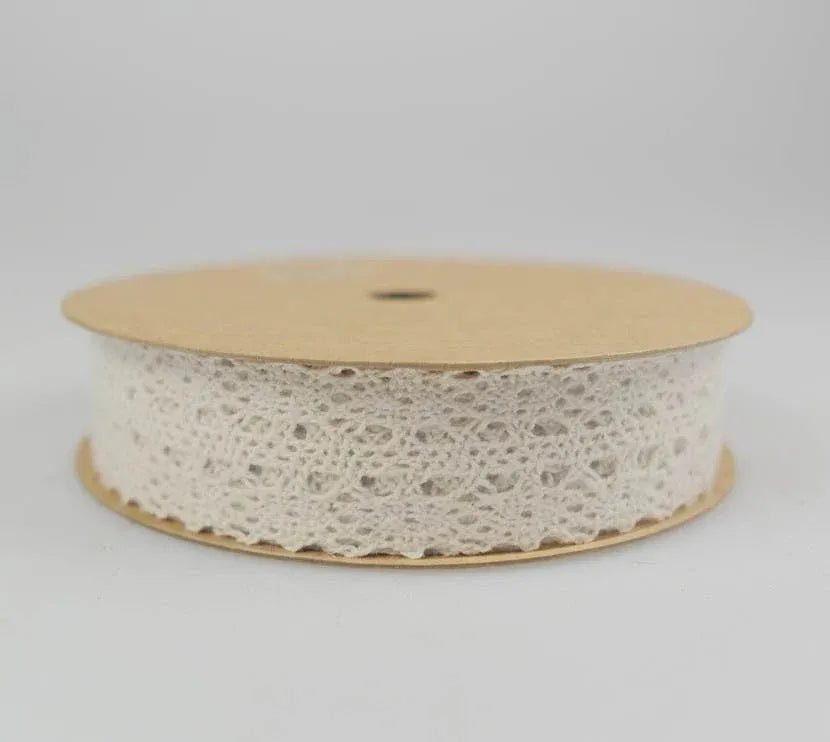 bulk 48 3m Cotton Lace Ribbon 28mm w/ Display Box