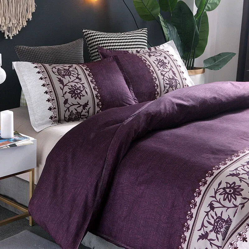 Plum Fiore Border Elegance Quilt / Doona / Duvet Cover set
