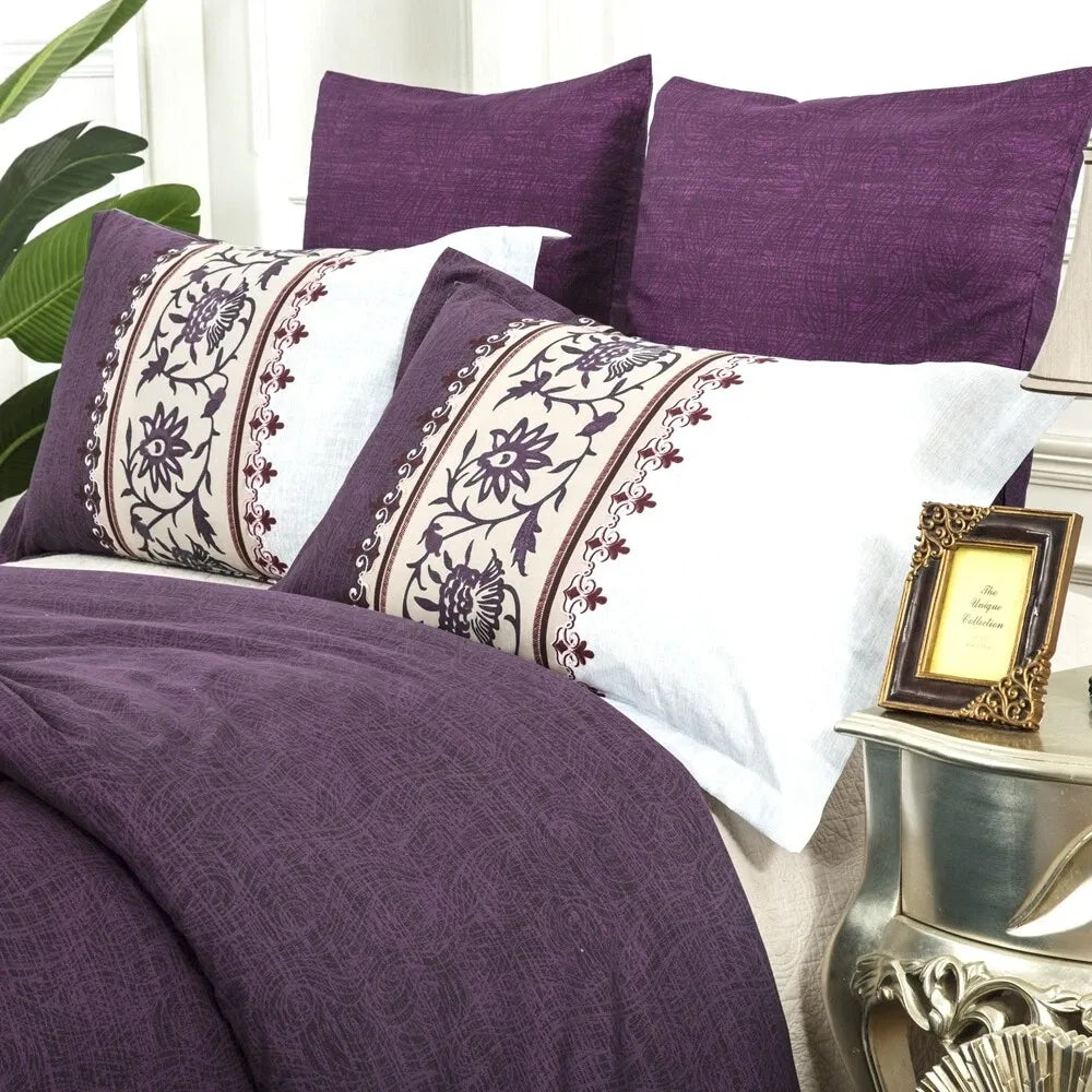 Plum Fiore Border Elegance Quilt / Doona / Duvet Cover set