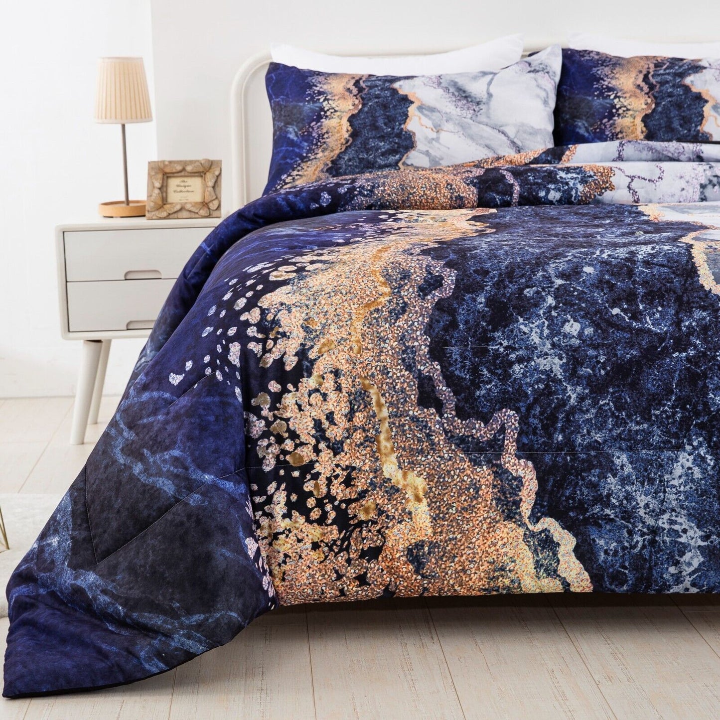 Blue Marble Comforter Set, King Size, Retro Watercolor 3-Piece Bedding Ensemble