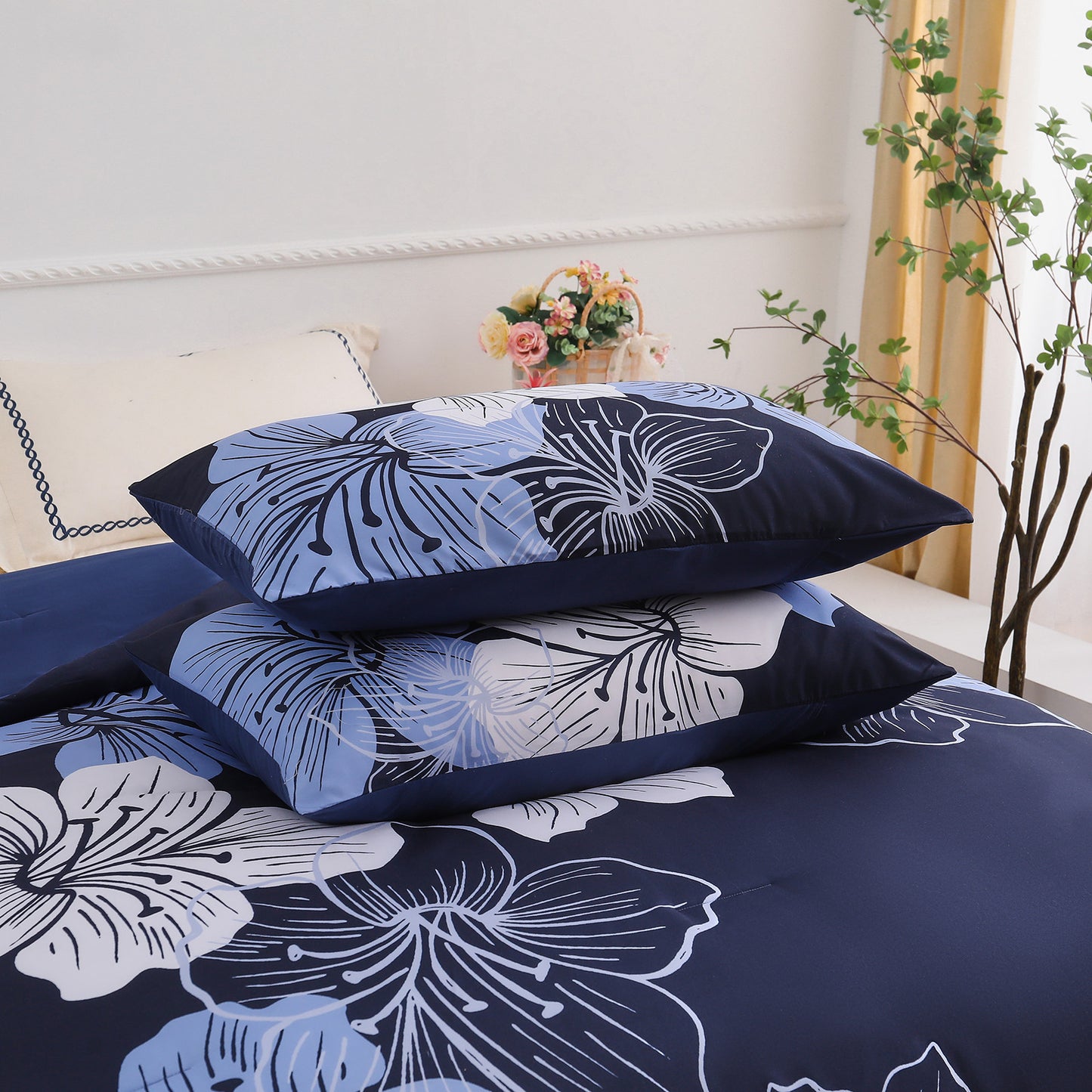 King Comforter Set 3-Piece Navy Blue Floral Soft Microfiber Bedding for All Seasons