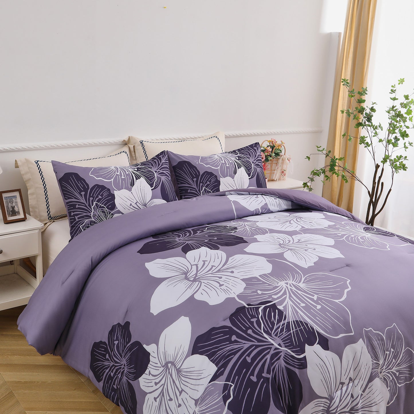 King Comforter Set 3-Piece Dark Purple Floral Soft Microfiber Bedding for All Seasons