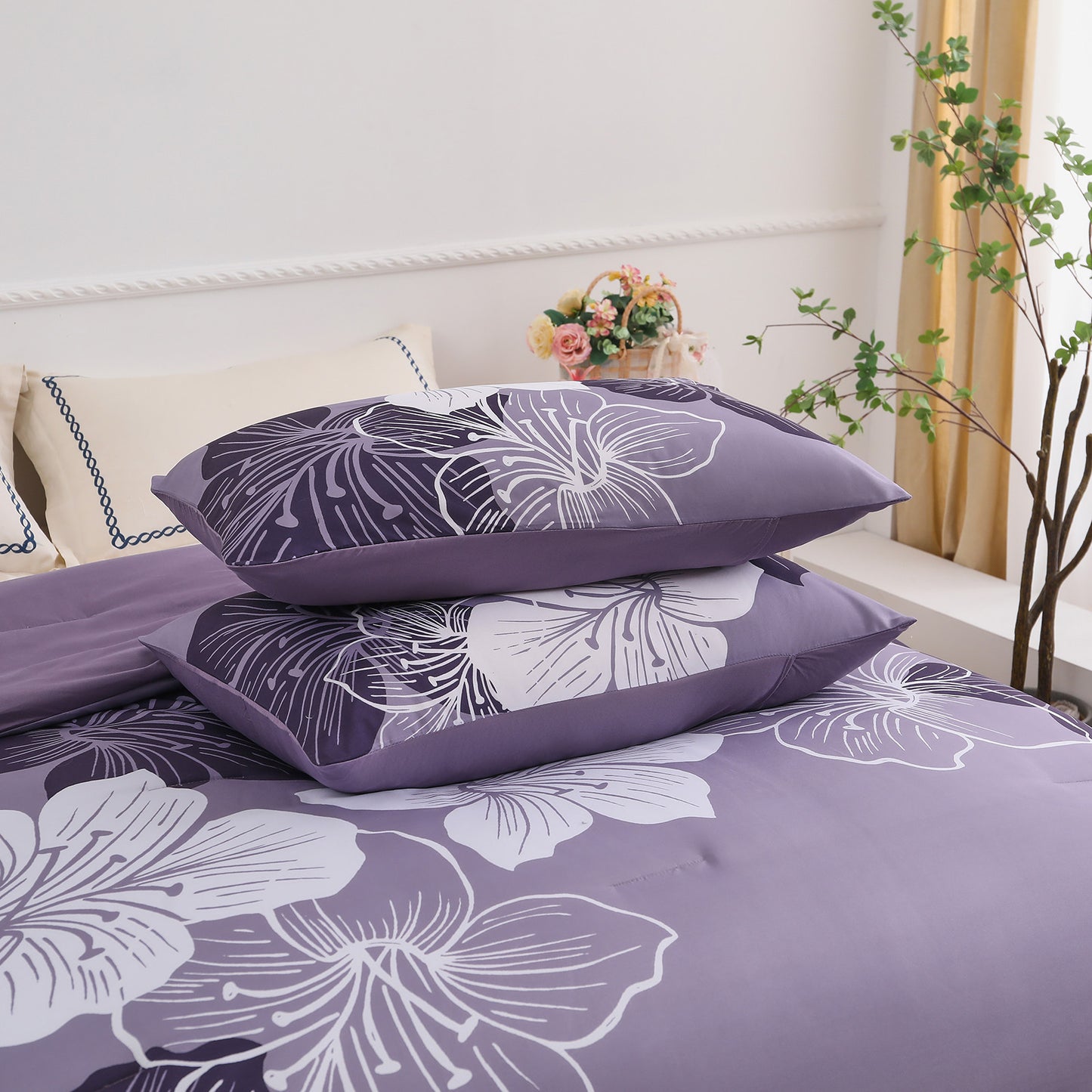 King Comforter Set 3-Piece Dark Purple Floral Soft Microfiber Bedding for All Seasons