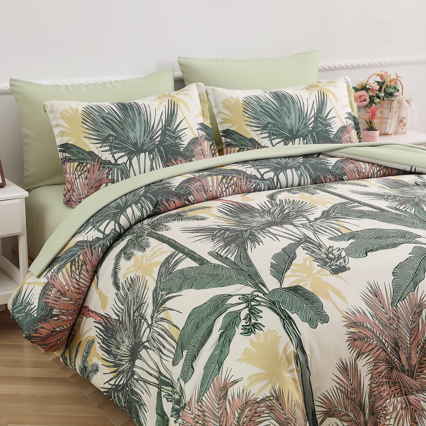 King Size Soft Floral Leaf Comforter Set Warm Quilted Bedding with Pillowcases