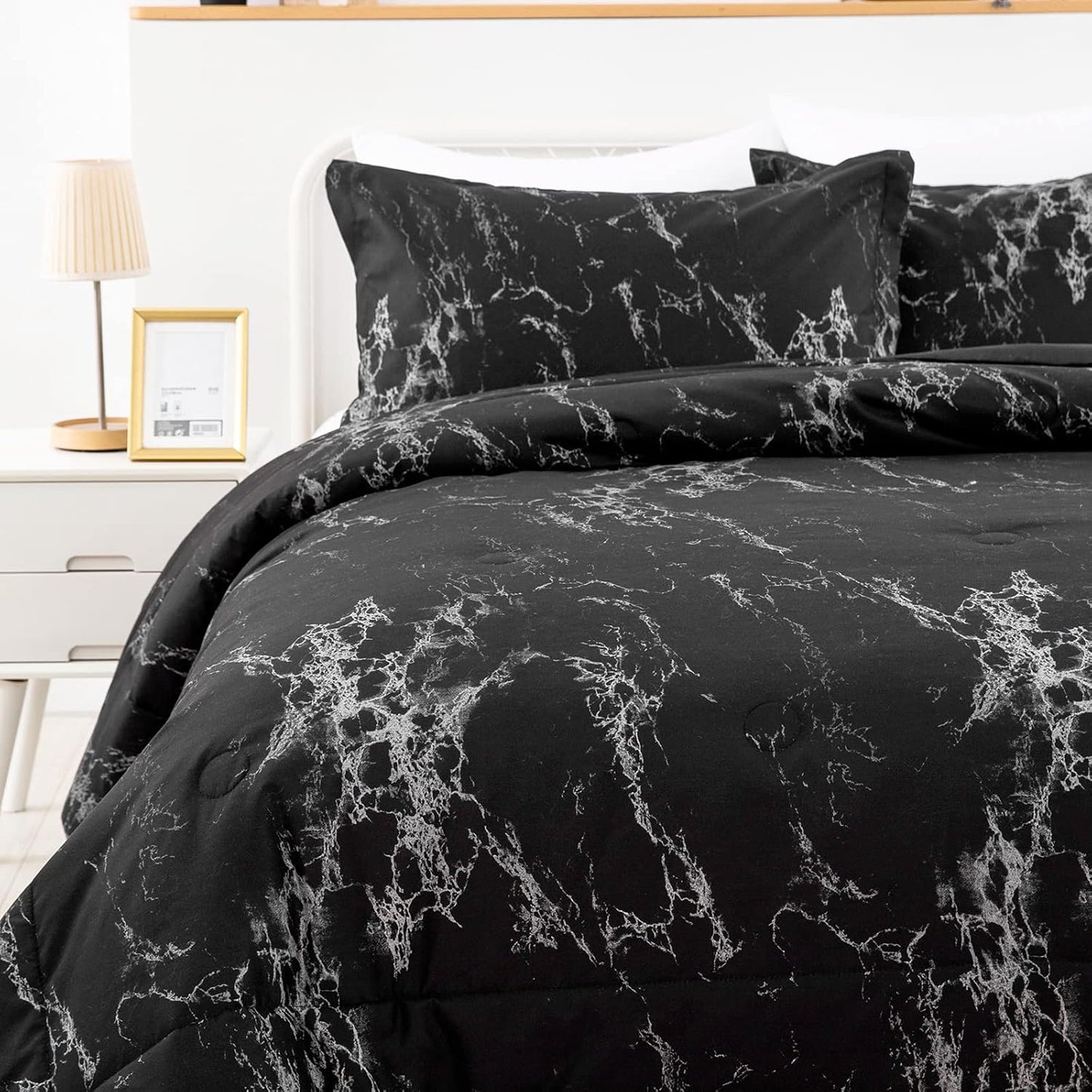 King Black Marble Comforter Set, Printed Bedding for All Seasons, Soft Microfiber 3-Piece