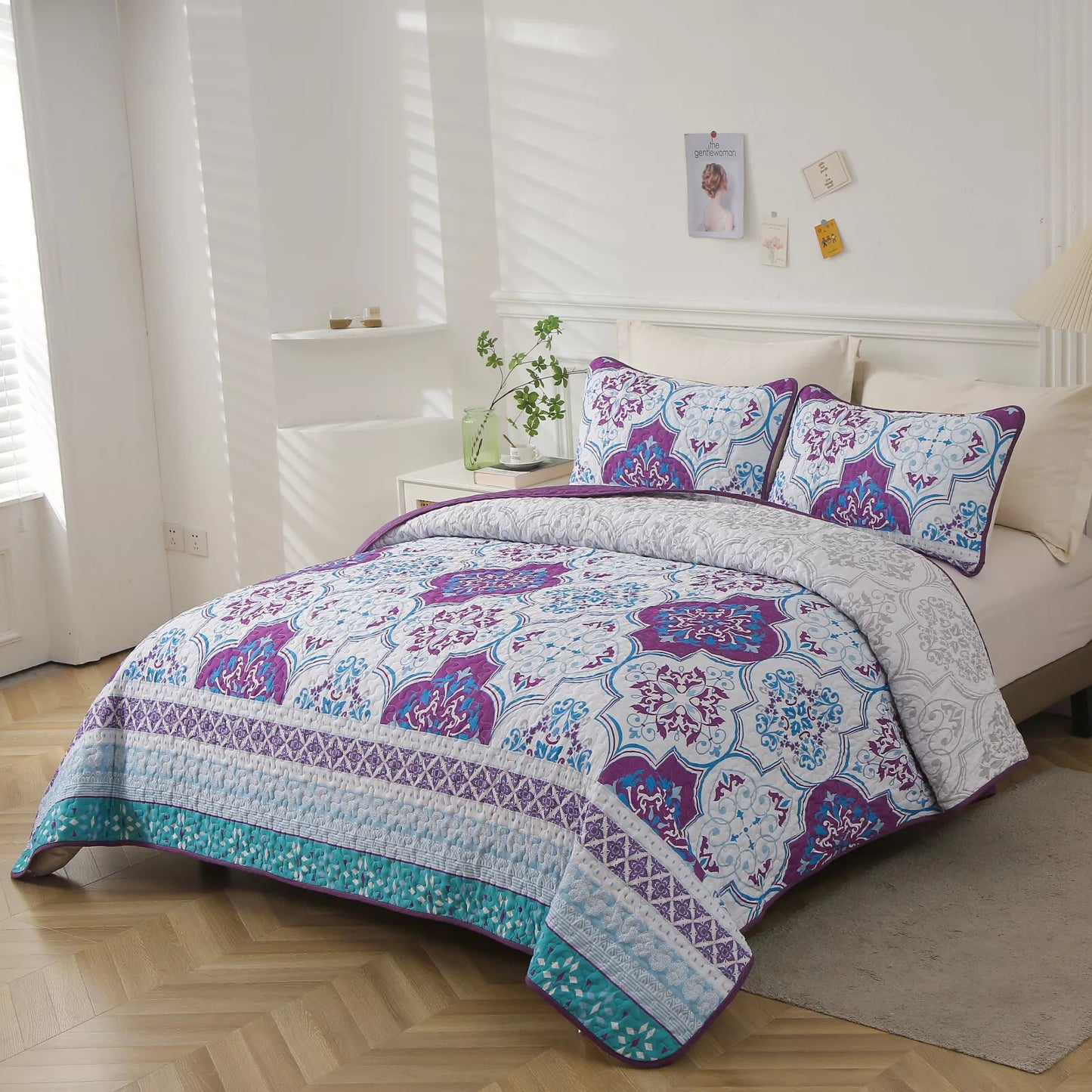 Handsome Quilted Bedspread & Pillowcases Set - Strong, Sturdy, & Stylish - Queen