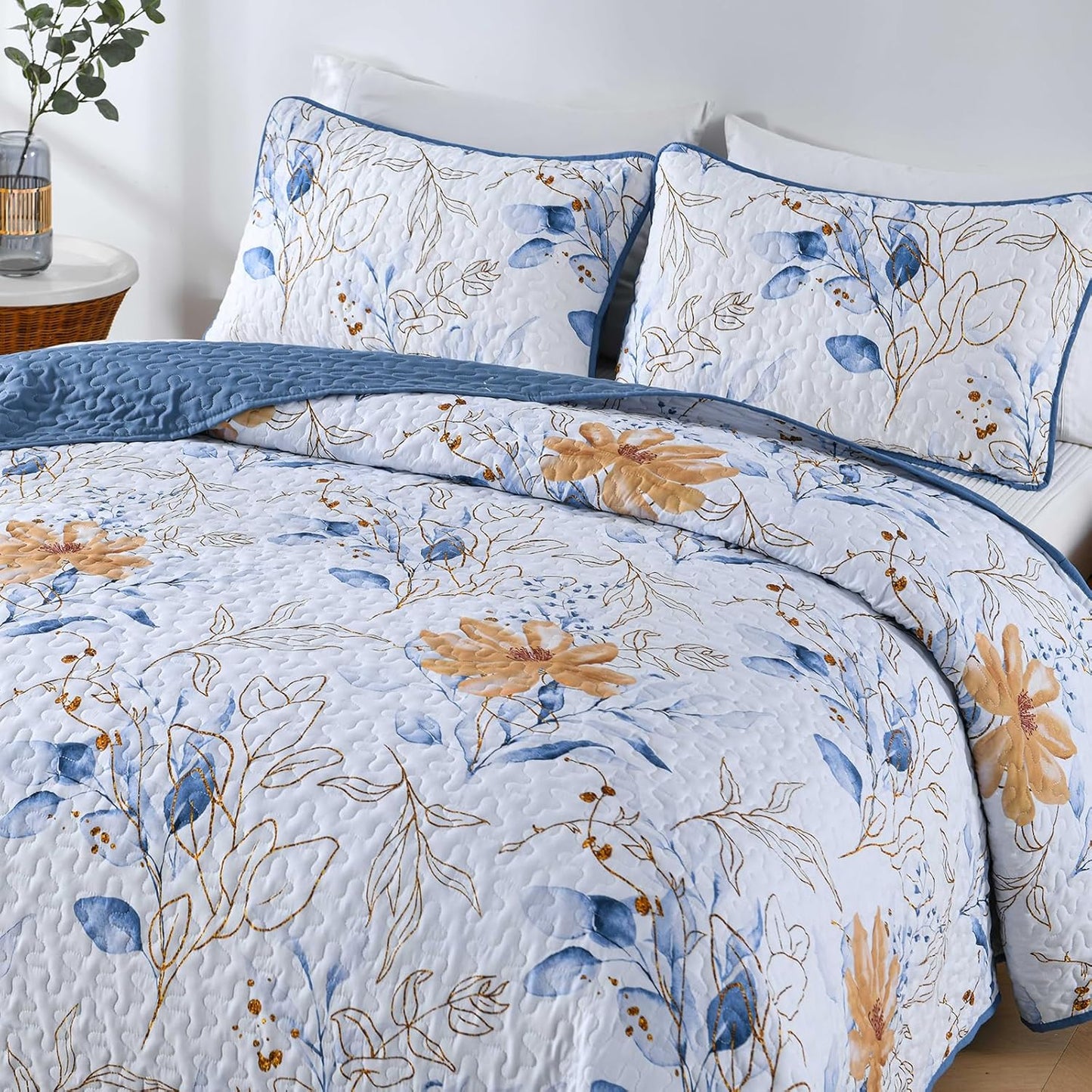 Quilted Coverlet & Pillowcases Set - Quietude Perfect for Relaxation - Queen