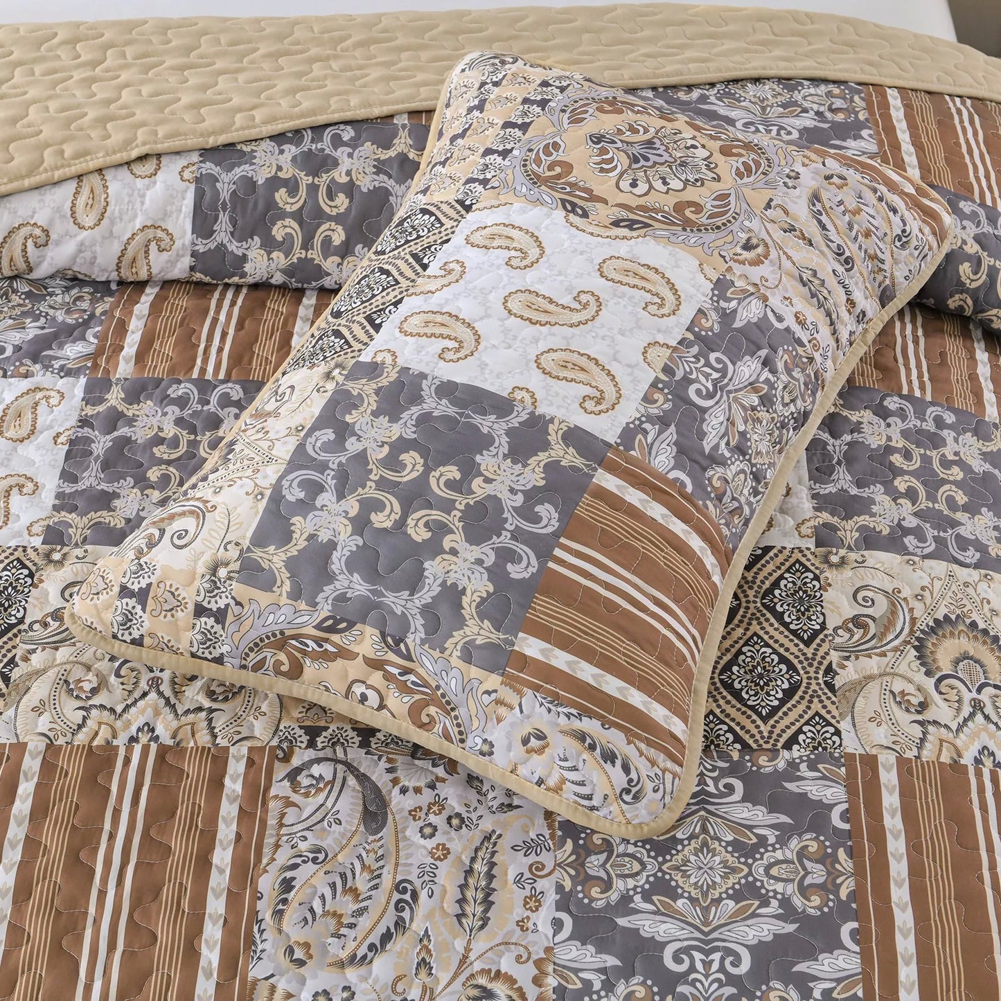 Quilted Coverlet & Pillowcases Set - Quietude Perfect for Relaxation - Queen