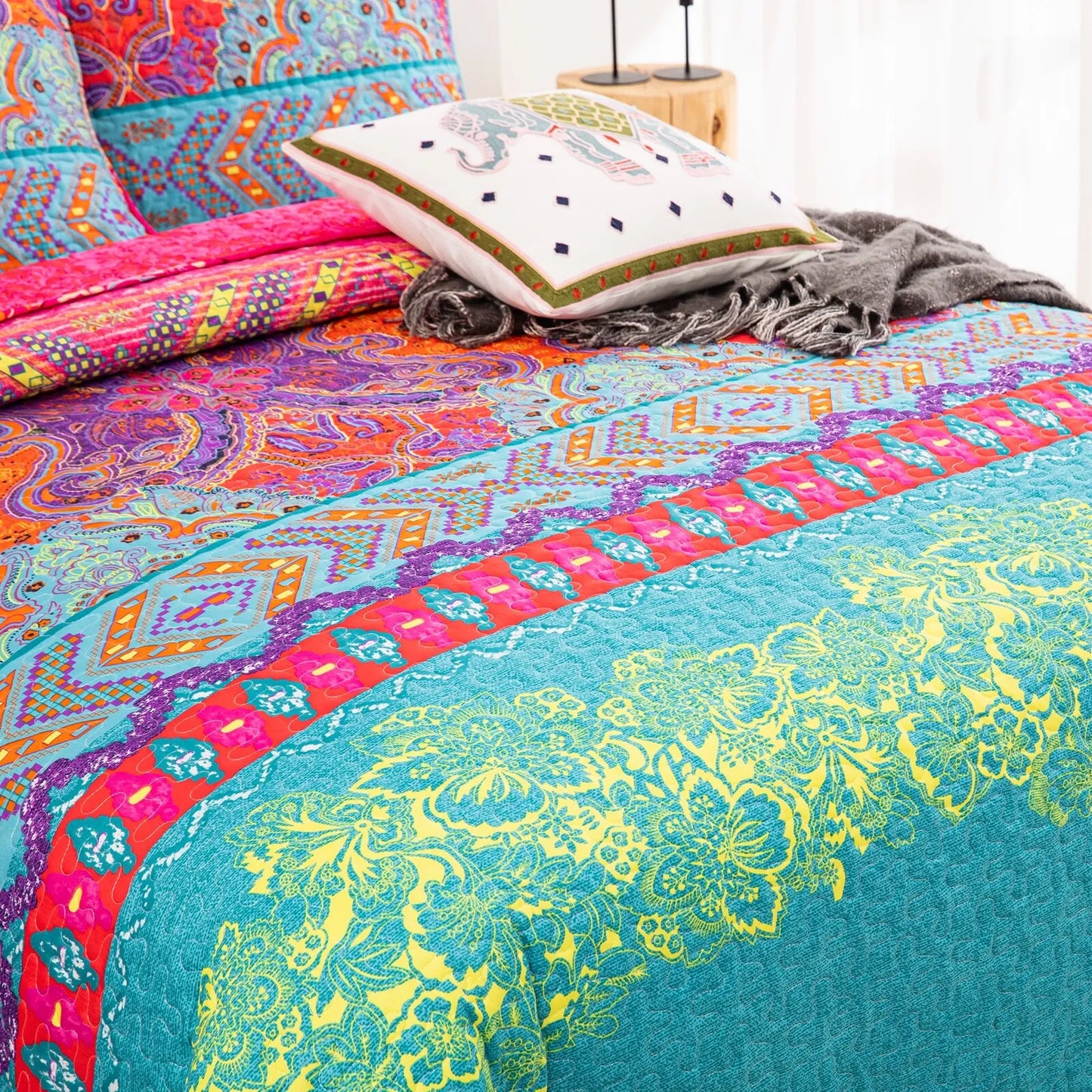 Quilted Bedspread & Pillowcases Set - Colorful Add a Splash of Color - Queen