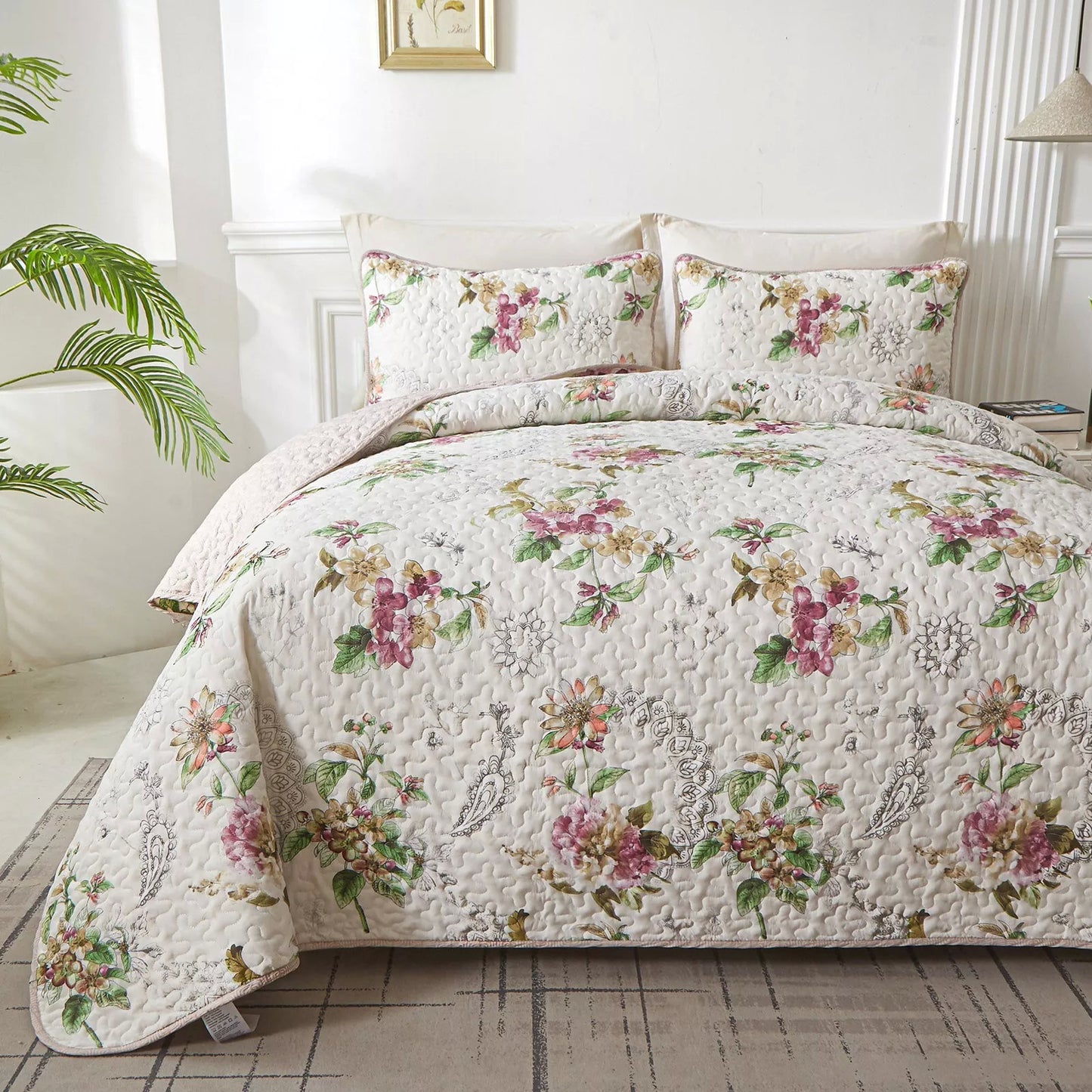 Artisan Quilted Coverlet & Pillowcases Set - A Masterpiece for Your Bed - Queen