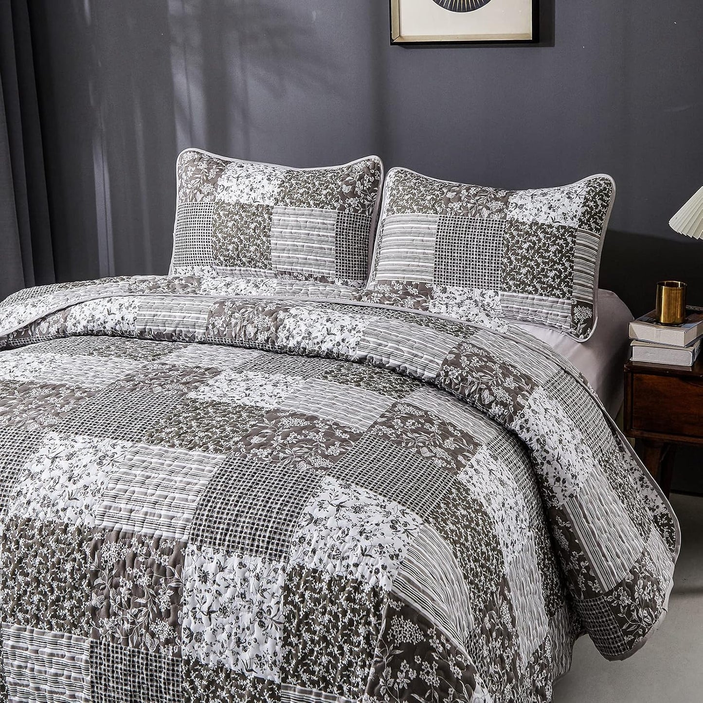 Quilted Bedspread & Pillowcases Set - Bold Make a Statement - Queen