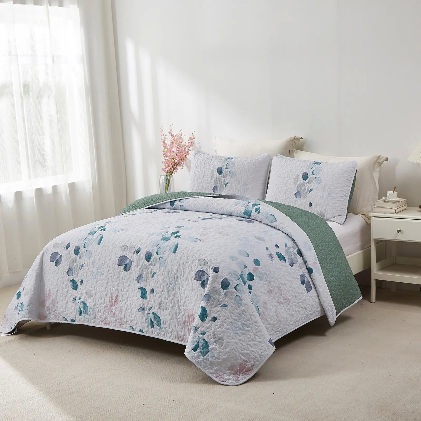 Quilted Bedspread & Pillowcases Set - Refreshing Cool & Inviting - Queen