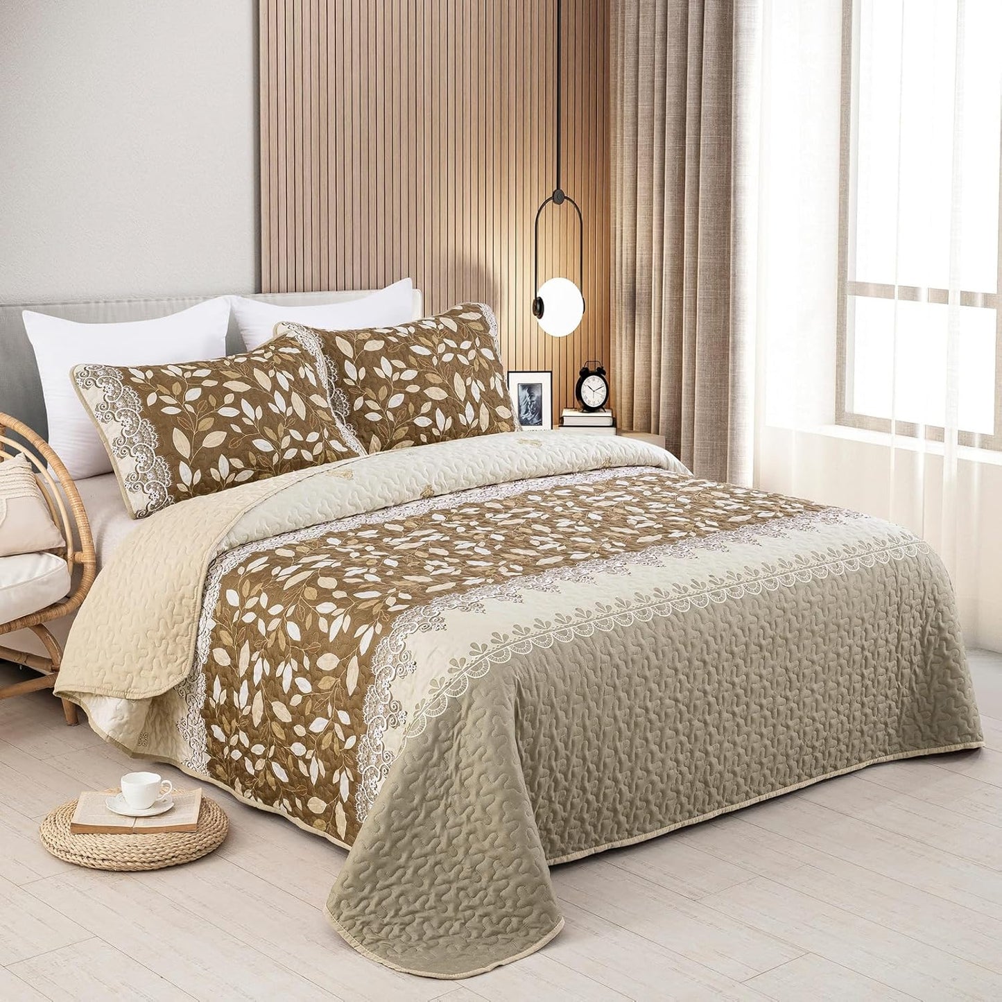 Sophisticated Quilted Bedspread & Pillowcases Set - Exquisite Design & Comfort - Queen