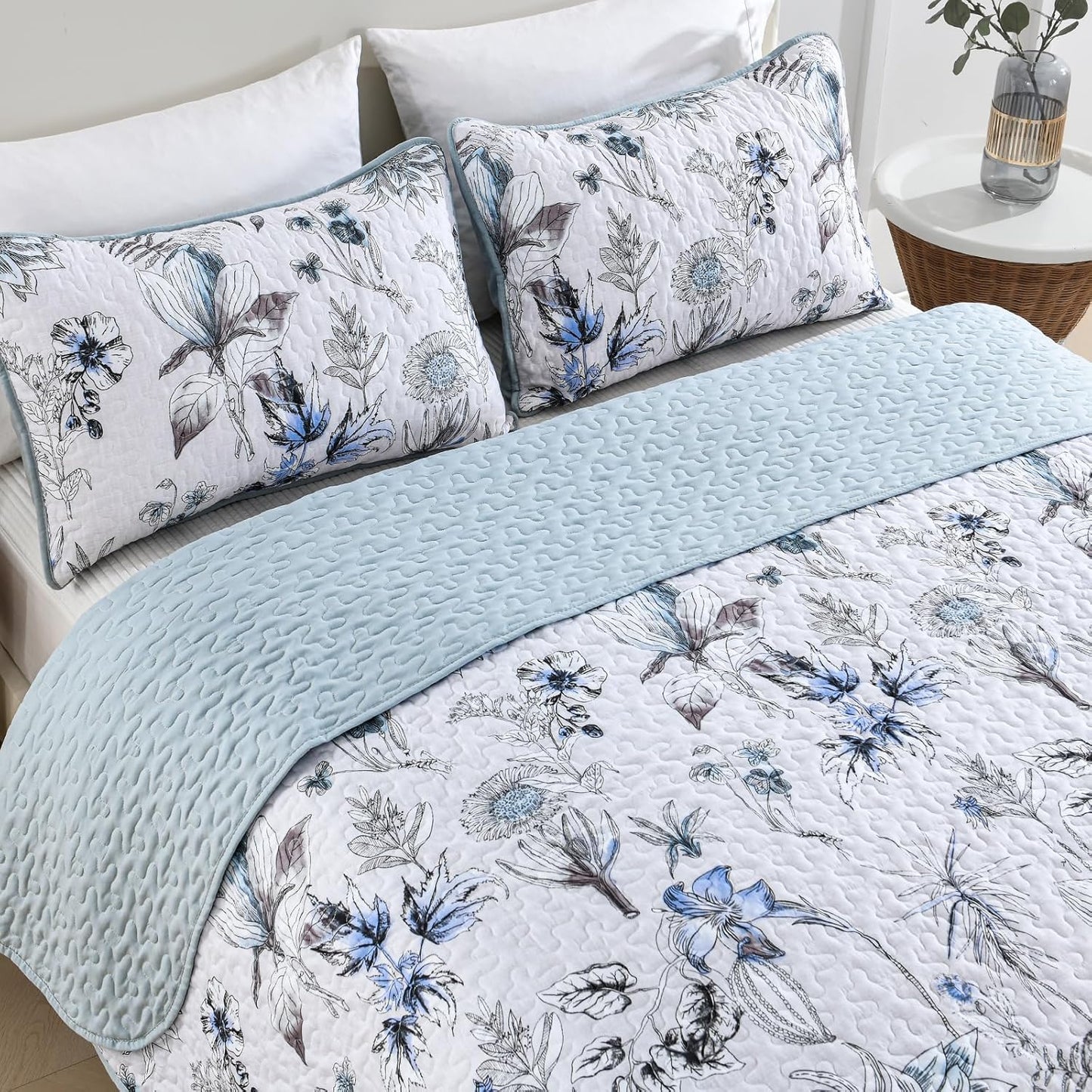 Quilted Coverlet & Pillowcases Set - Yearning for a Better Night's Sleep - Queen