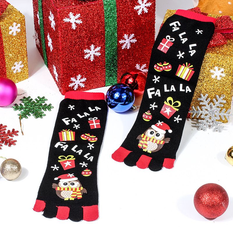 Penguin Christmas tabi socks with gift tower design, women's cartoon stockings 5 pairs