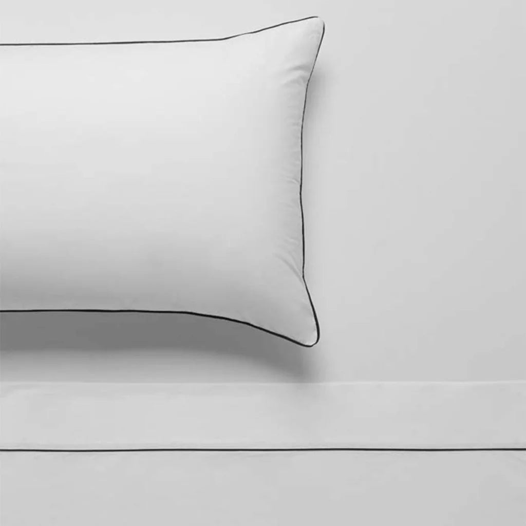 Accessorize Sheet Set Hotel Deluxe Cotton White/Black Piped