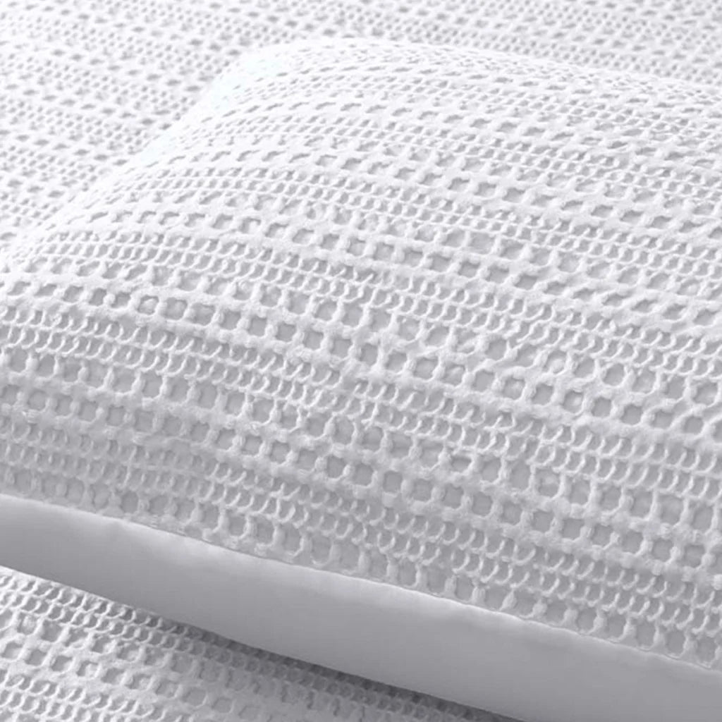 Accessorize Waffle White Quilt Cover Set - Queen - Home &