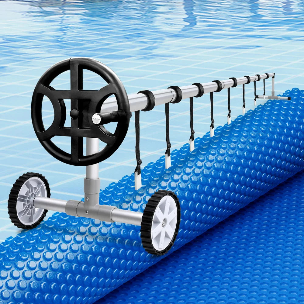 5x3m swimming pool cover with cut sheet edge and bubble pattern