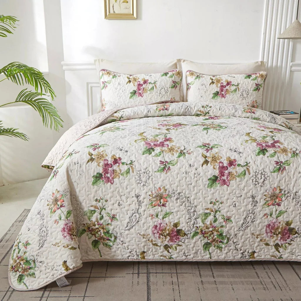 Artisan Quilted Coverlet & Pillowcases Set - A Masterpiece