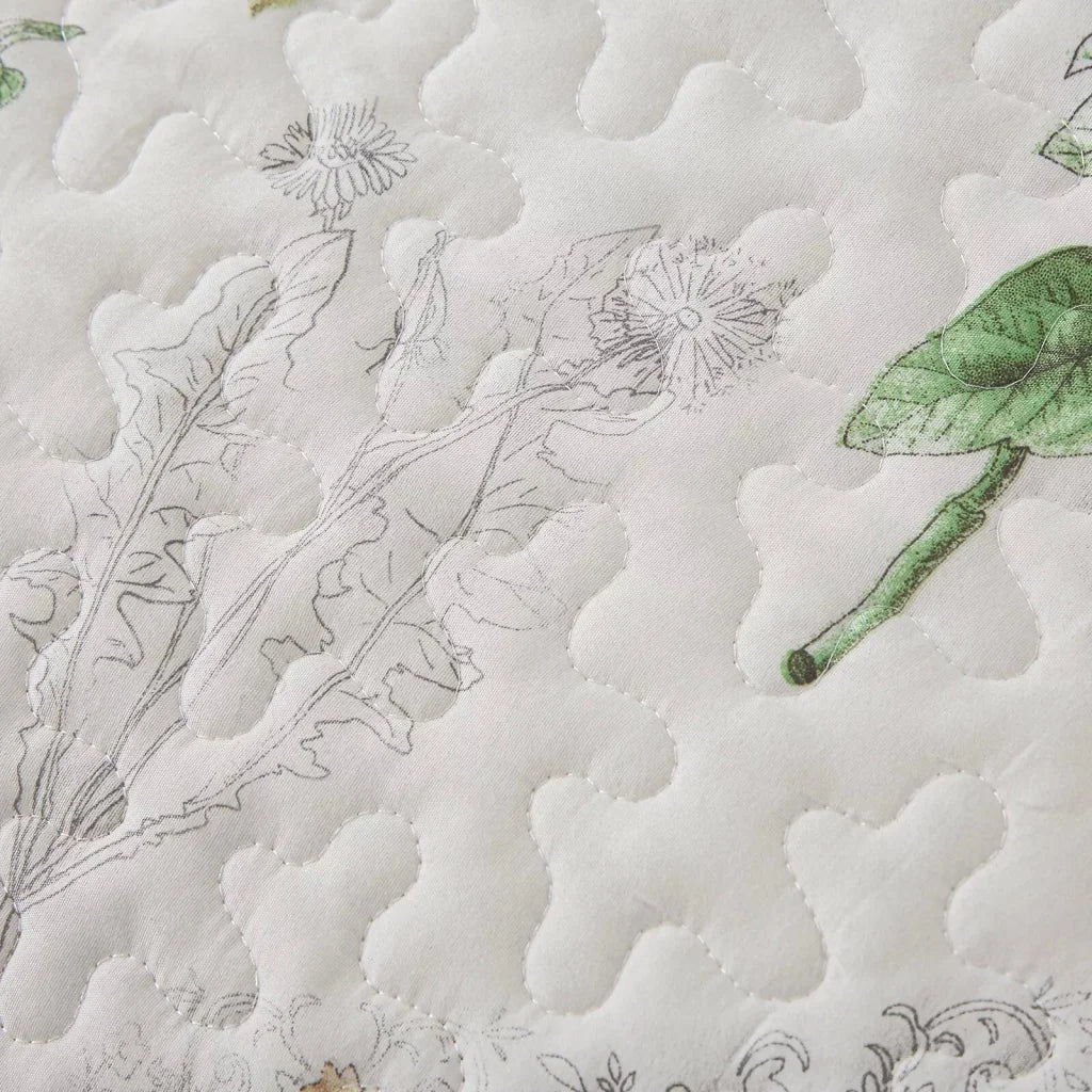 Artisan Quilted Coverlet & Pillowcases Set - A Masterpiece