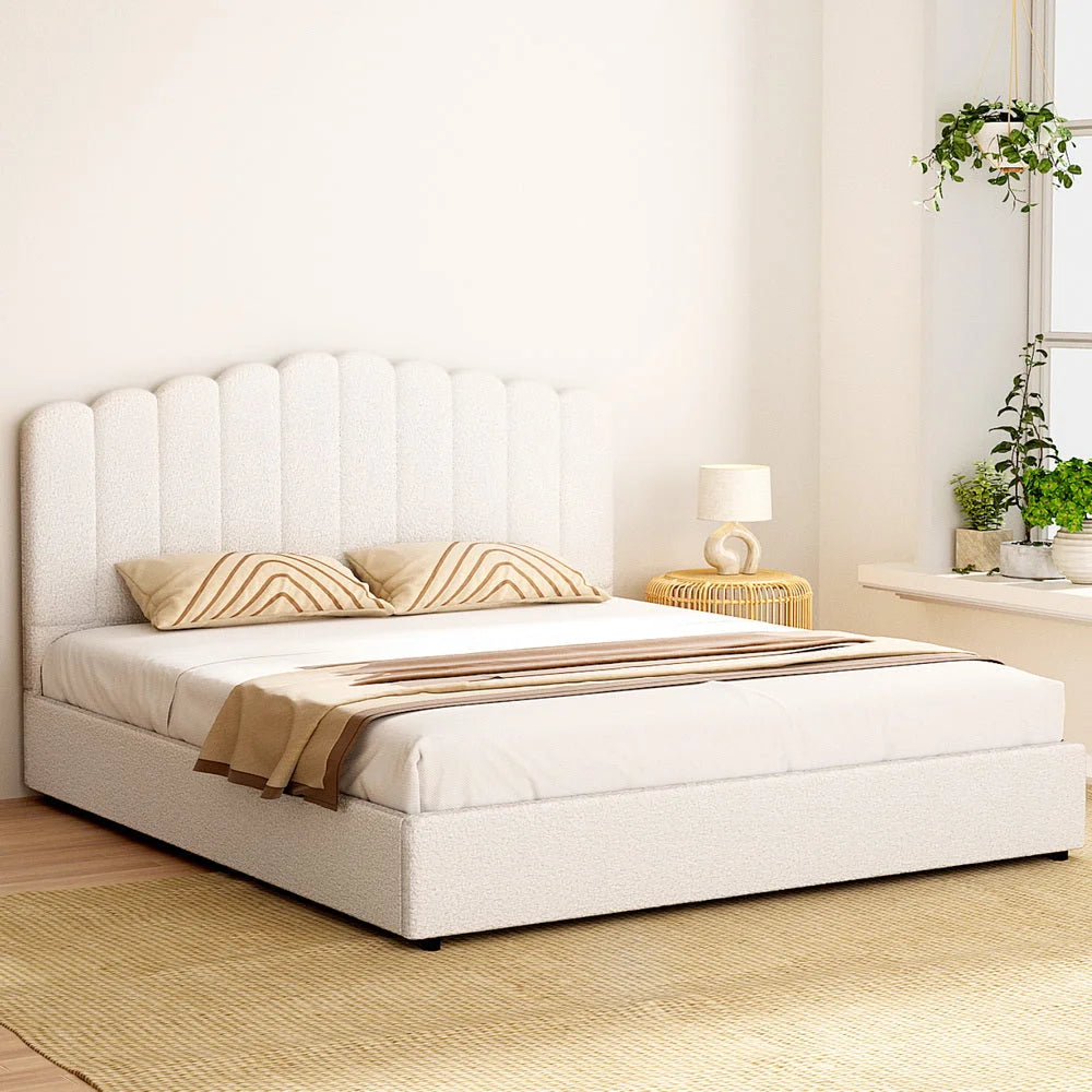 Bed frame with king size boucle fion