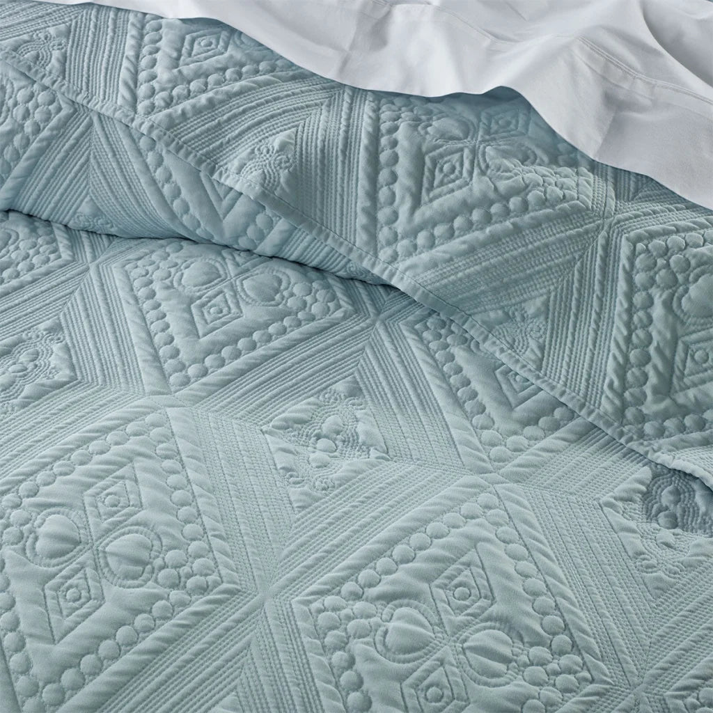 Aspen Sky Blue Embroidered Bedspread Set - Queen - Home &