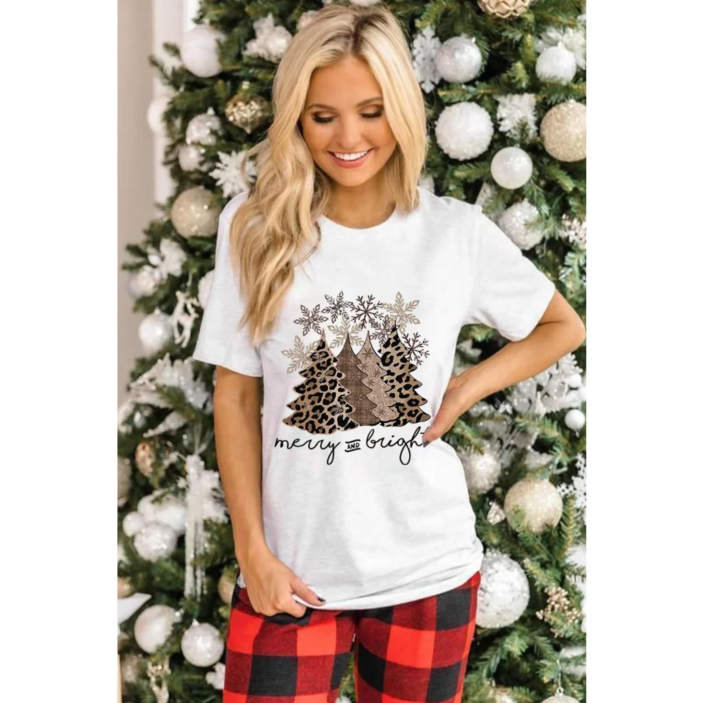 Azura Exchange Leopard Christmas Tree Graphic Print T-Shirt