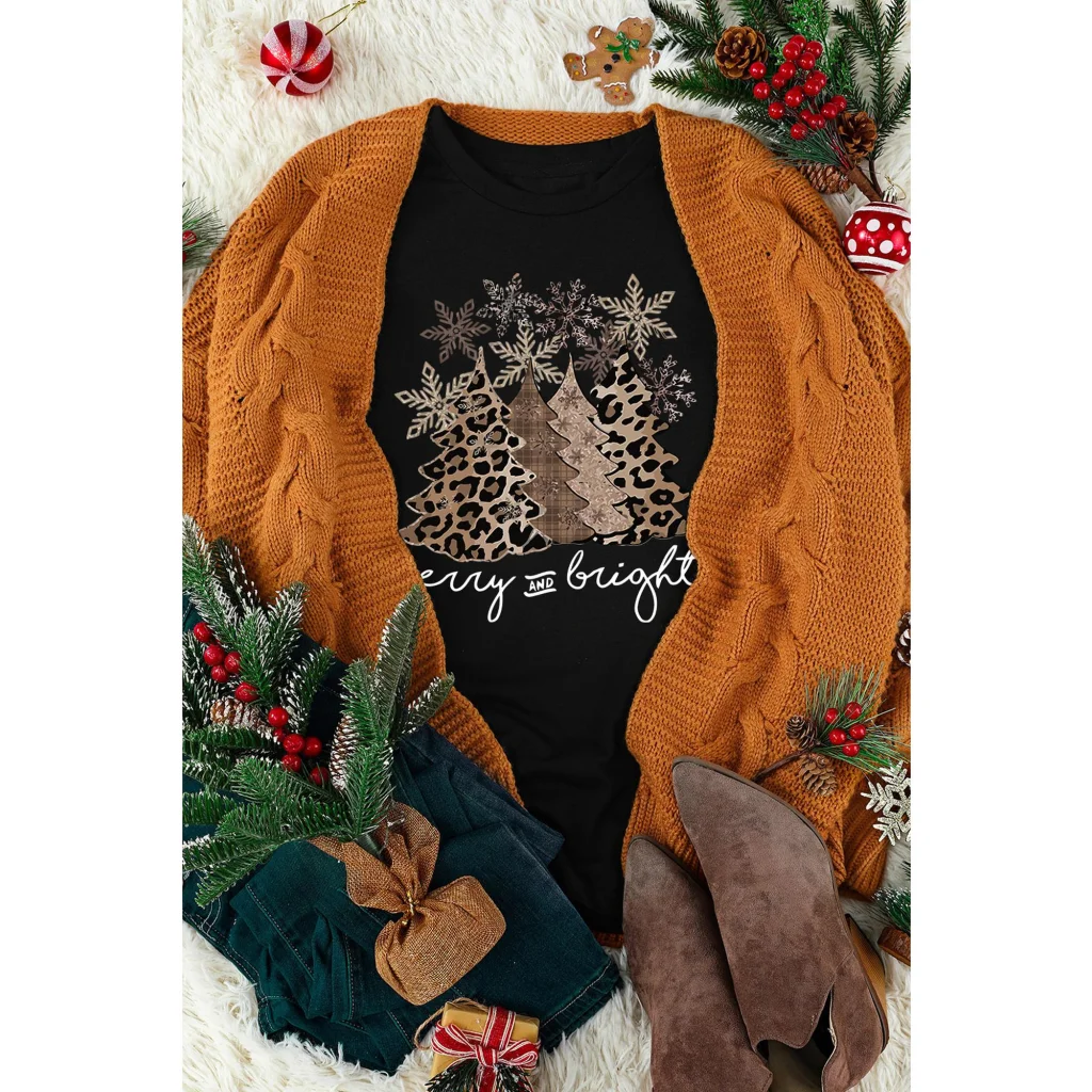 Azura Exchange Leopard Christmas Tree Graphic Print T-Shirt