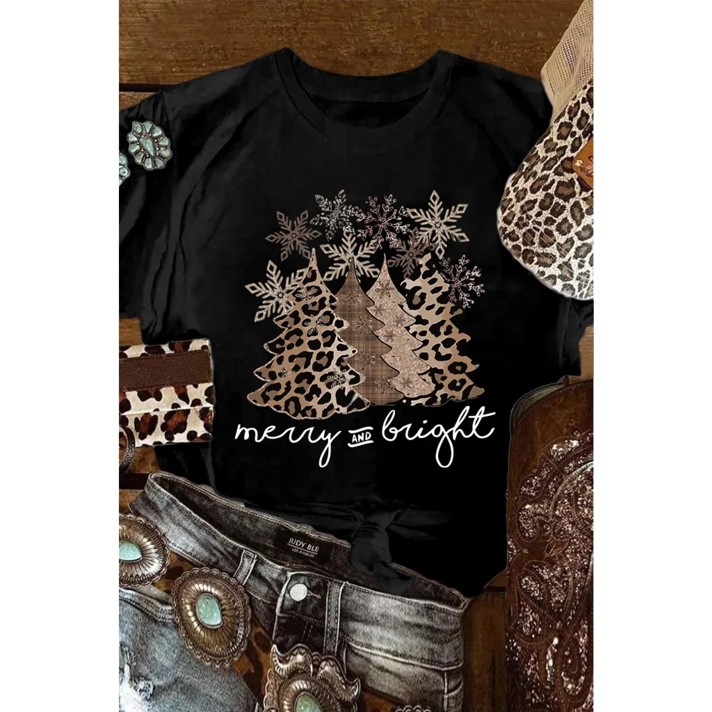 Azura Exchange Leopard Christmas Tree Graphic Print T-Shirt