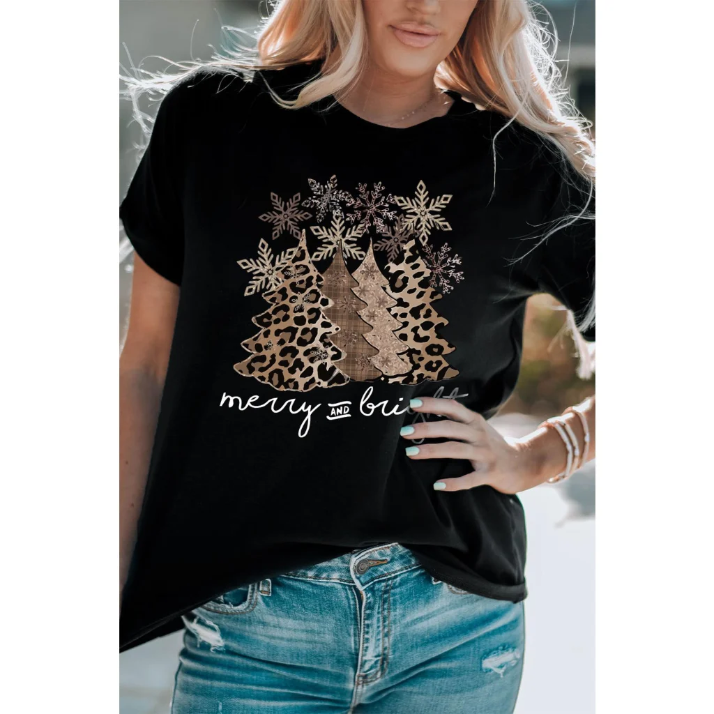 Azura Exchange Leopard Christmas Tree Graphic Print T-Shirt