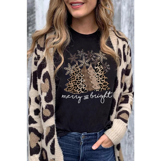 Azura Exchange Leopard Christmas Tree Graphic Print T-Shirt