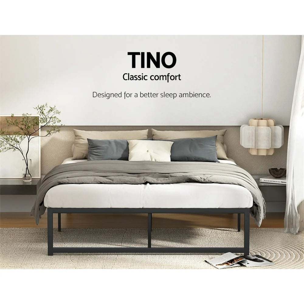 Black metal mattress with rolled edge and quilted finish