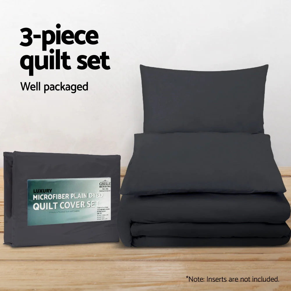 Bedding quilt cover with classic super king bed duvet