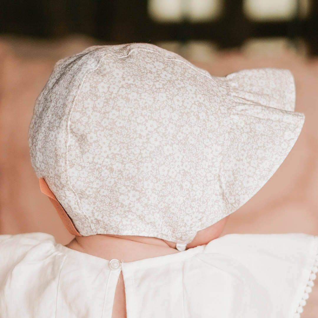 Bedhead Heritage Reversible Ruffle Bonnet Hat-Willow/Blanc M