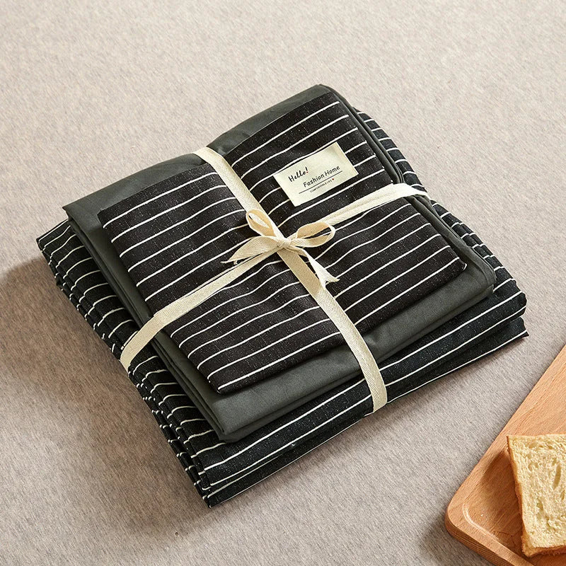 Black 4-Piece Cotton Bedding Set - Fits 1.5m/1.8m Beds