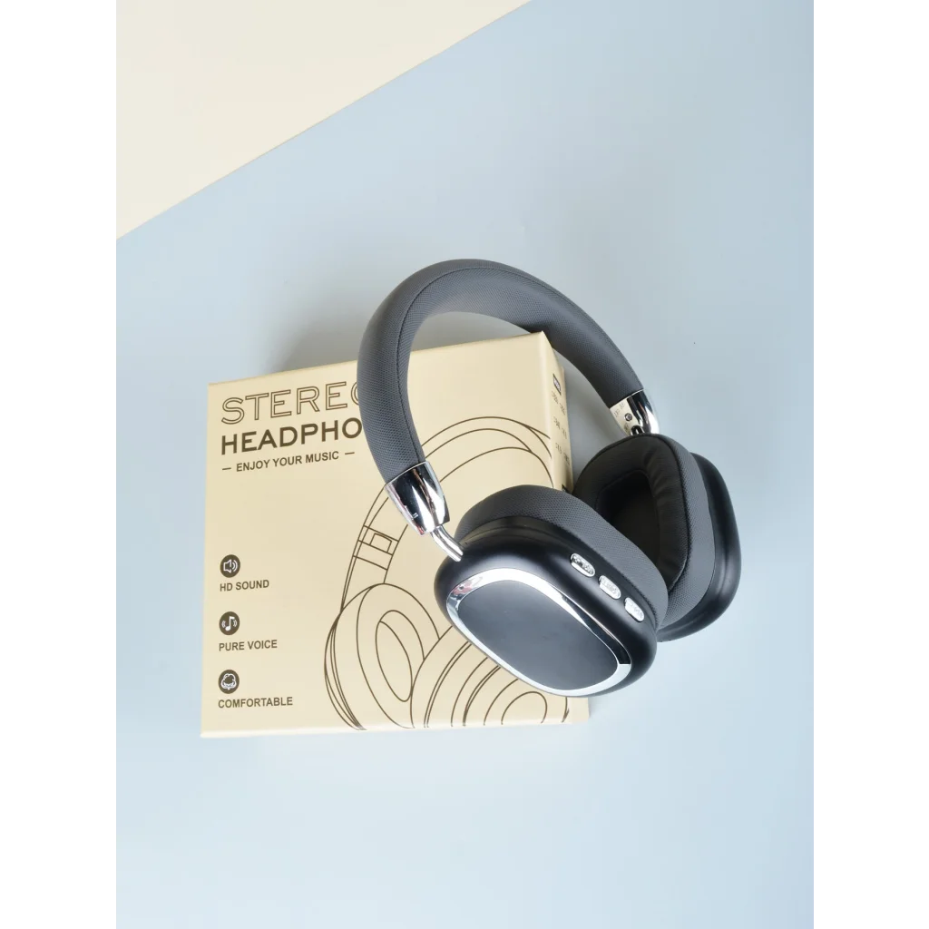 Black Comfortable Bluetooth Over-Ear Headphones - Soft